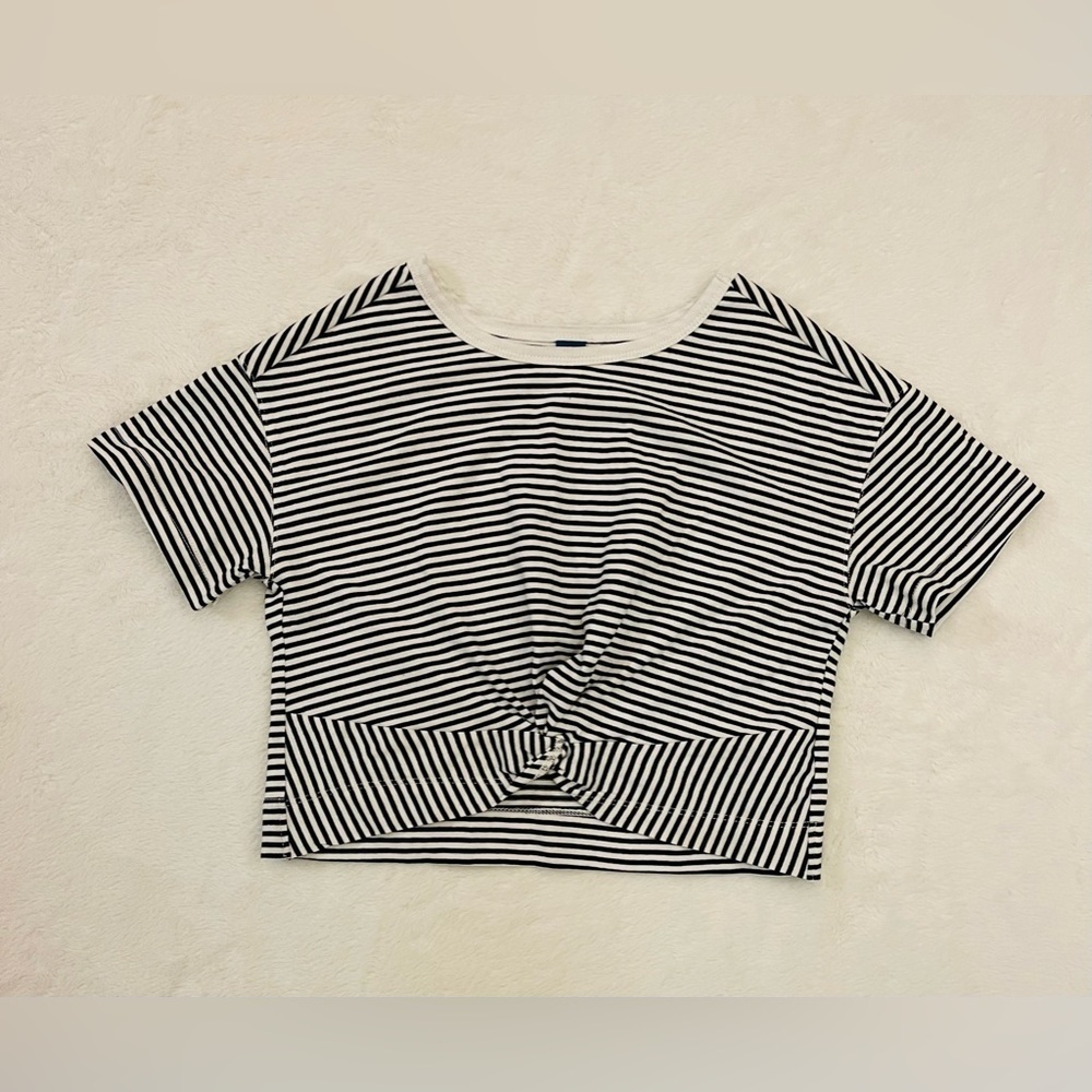 Old Navy Striped Black and White Knot Cropped T-shirt - Size Small